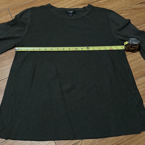 Lord & Taylor Petite Lightweight Sweater - Picture 4 of 8